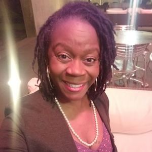 Meet your Posher, Stacy